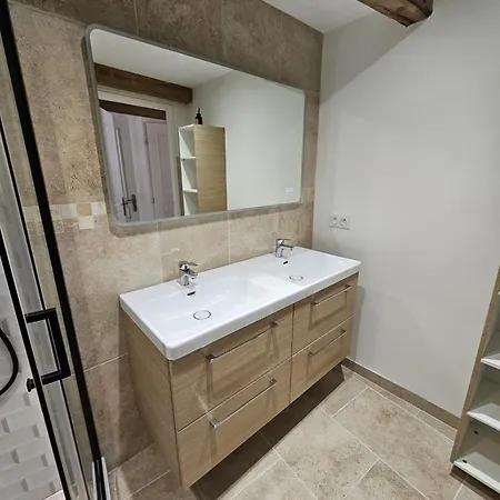 En Centre-ville Castellane